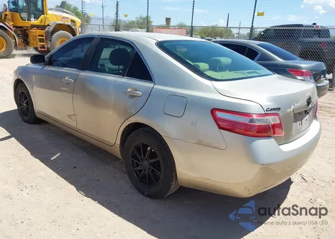 2007 Toyota Camry Ce z USA, uszkodzony, nr VIN 4T1BE46K07U662153